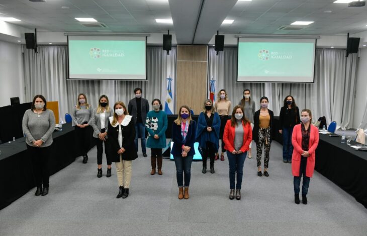 La vicegobernadora Laura Stratta participó de un nuevo encuentro de La Red para la Igualdad, con el objetivo de intercambiar opiniones y aportes en el marco del “Nuevo Régimen, de prevención, protección y asistencia de la violencia por razones de género”